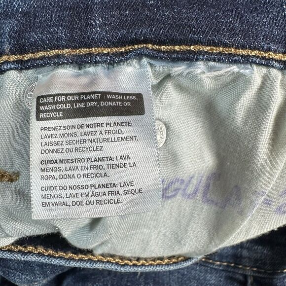 Levi's MID LENGTH SHORTS Womens Size 30 Blue Mid Rise Jean Denim 30x6 - Picture 11 of 11